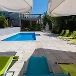 2 Crikvenica