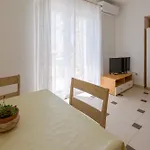 2 * Crikvenica