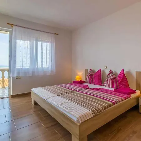 Apartman Crikvenica 2 *